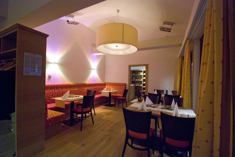Restaurant Waldmeisterei Gera Buitenkant foto