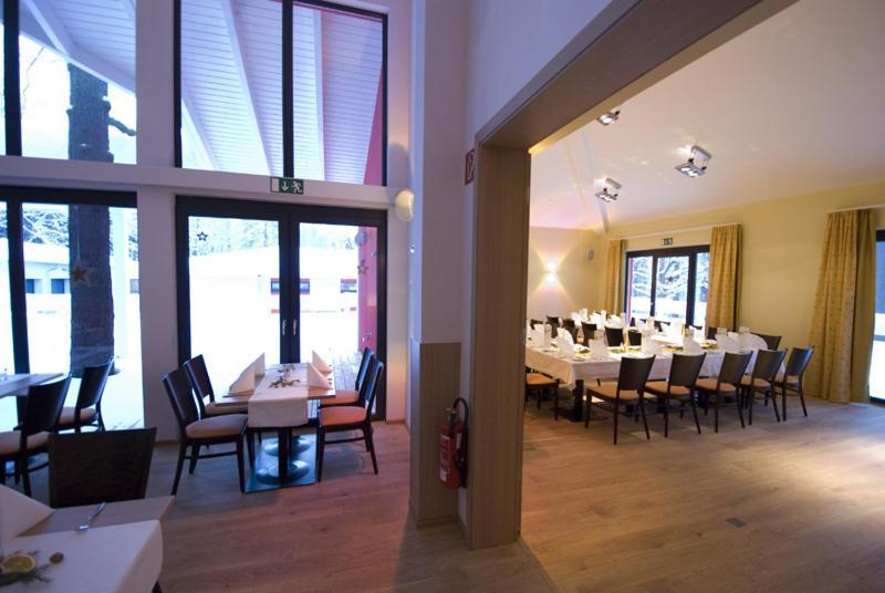 Restaurant Waldmeisterei Gera Buitenkant foto